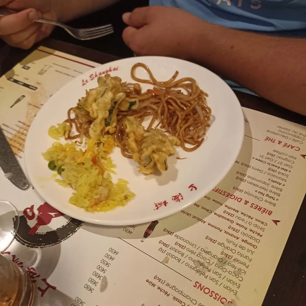 Nouilles Sautées Au Poulet Tikka